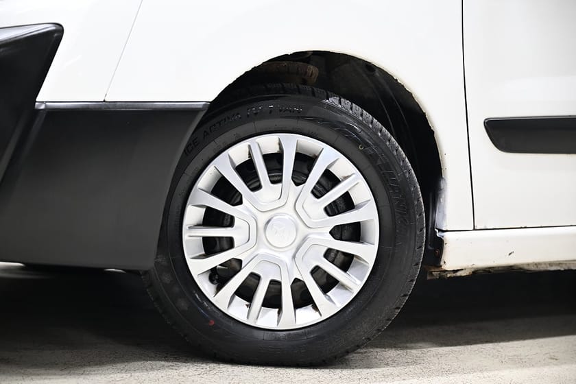 Bild 3 av Toyota ProAce Skåpbil 2.0 D-4D 128HK Lång|Drag|Dubbeldörr|M/K-Värmare