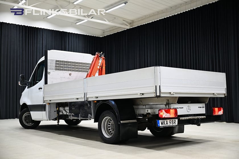 Bild 4 av Mercedes-Benz Sprinter 516 CDI Chassi 163HK L4 Långflak|Kranbil|3.5ton-dragvikt|Moms