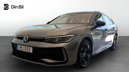 Volkswagen Passat Variant eHybrid Sportscombi R-LINE 272 hk Drag/Värmare/Panoram