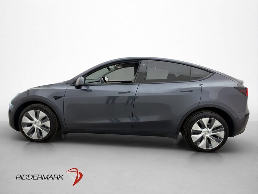 Bild 5 av Tesla Model Y Long Range AWD Svensksåld Panorama