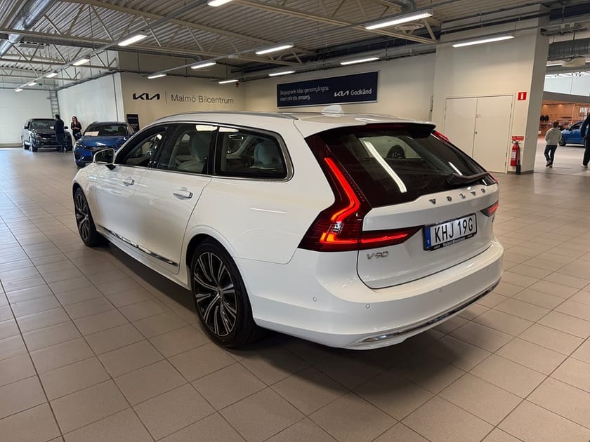 Bild 2 av Volvo V90 Recharge T6 350hk AWD Geartronic Inscription Auto