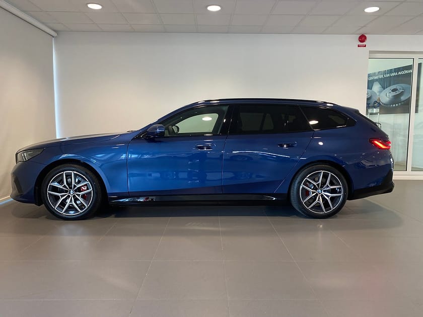 Bild 2 av BMW i5 xDrive40 Touring