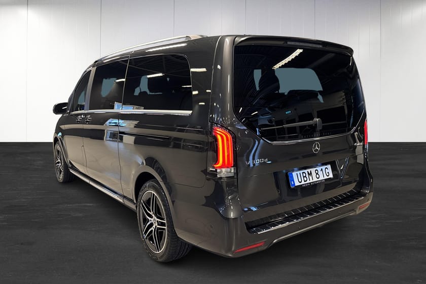 Bild 4 av Mercedes-Benz V 300d 4MATIC 3.2t 300 D EX.LÅNG AVANTGARDE 9G | AMG | 7-Sits | 360 | Burmester