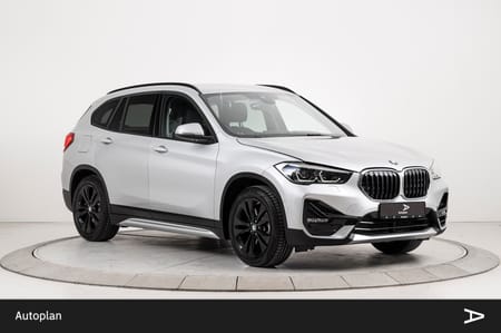 BMW X1 xDrive25e Cruise Krok Kamera HUD