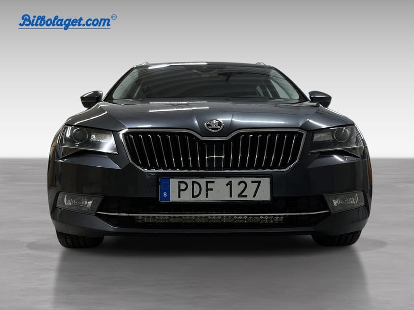 Bild 2 av Škoda Superb Kombi 2,0 TDI 4x4 L&K