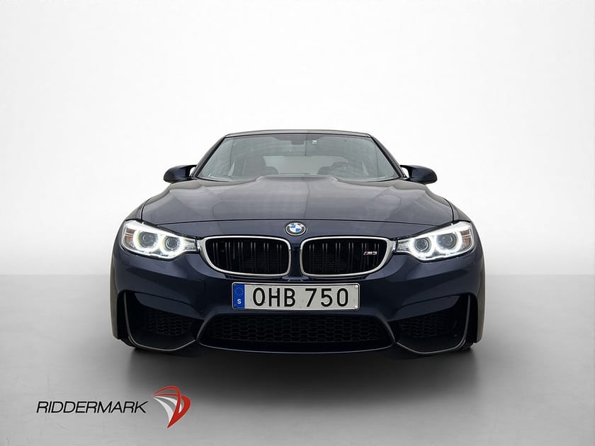Bild 2 av BMW M3 Manuell Individual lack M-Performance Avgas Mockaratt