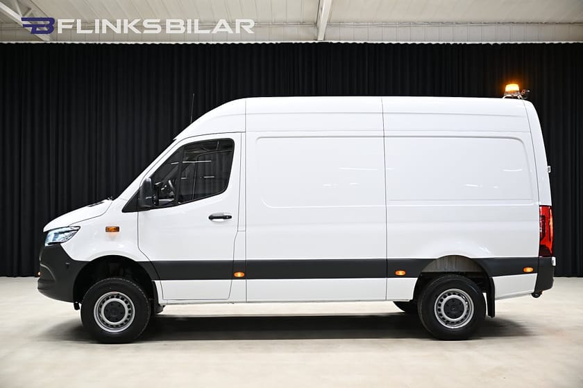 Bild 2 av Mercedes-Benz Sprinter 319 CDI 4x4 Panel Van 9G 190HK Automat|Servicebil|V-Inredd|SeUtr!