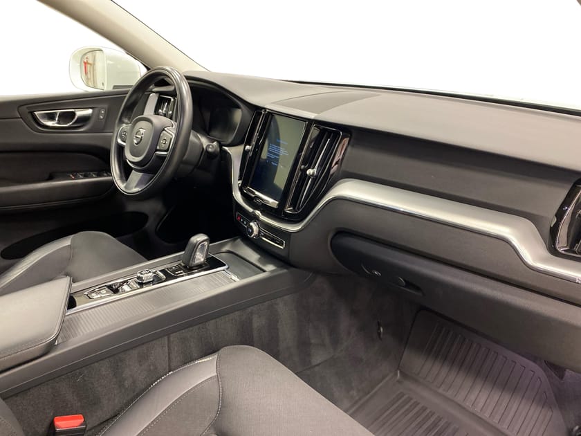 Bild 4 av Volvo XC60 T8 TE Momentum Advanced Edition