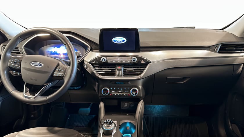 Bild 4 av Ford Kuga Plug-In Hybrid Titanium Phev 225hk