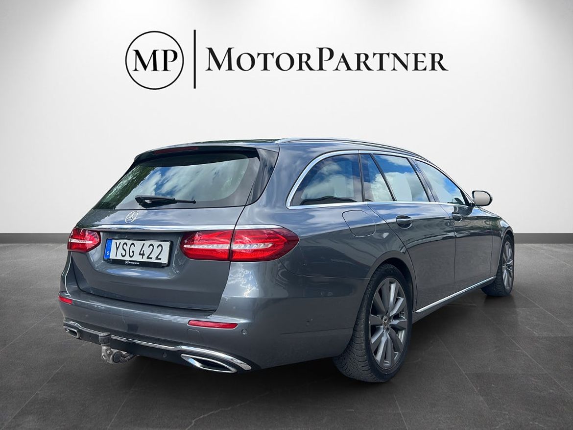 Mercedes-Benz E 220 T d 4MATIC, bild 7 av 17