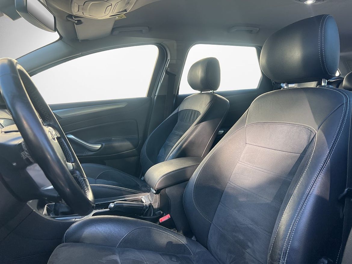 Ford Mondeo Kombi, bild 9 av 18