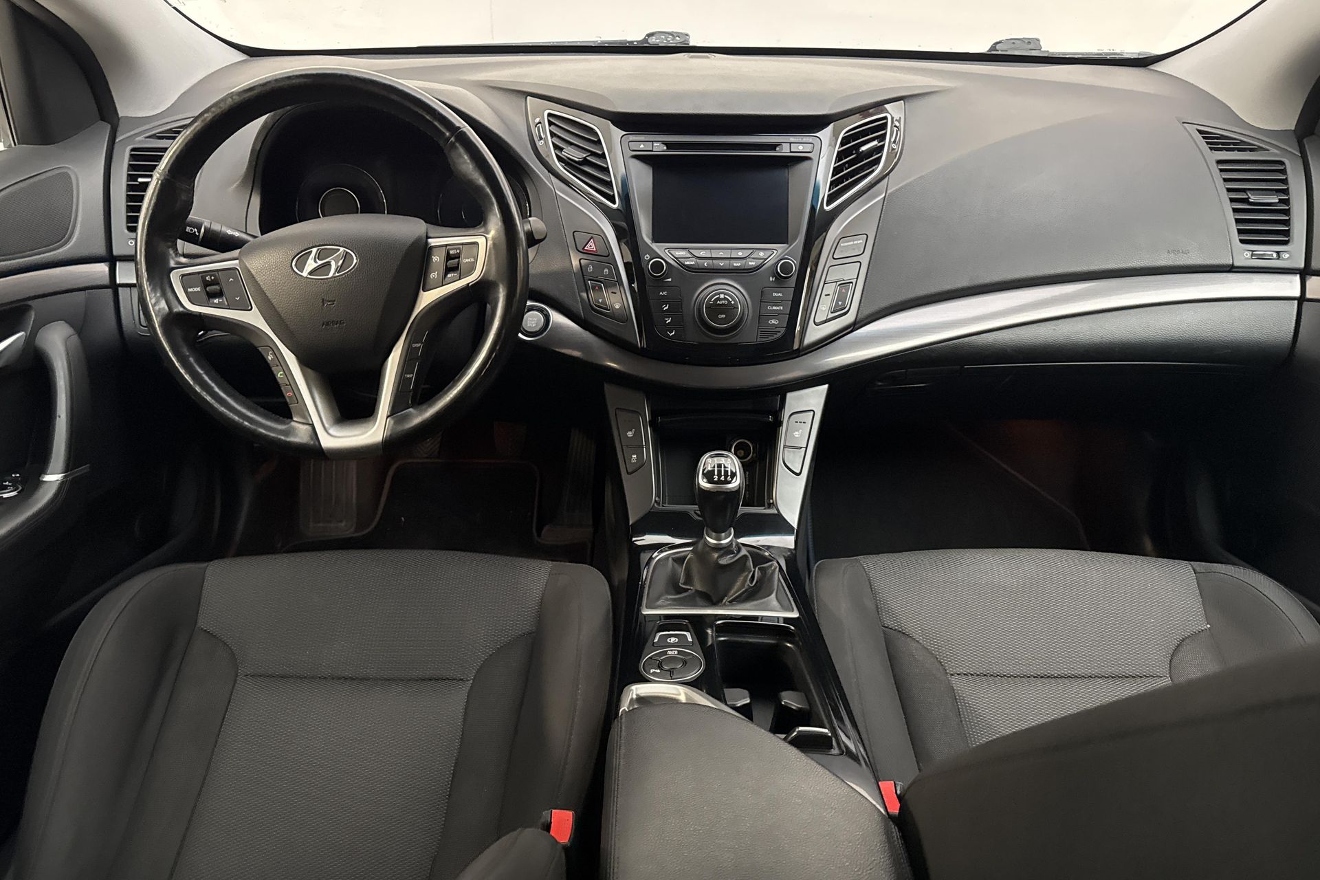 Hyundai i40 1.7 CRDi 2013, bild 7/10