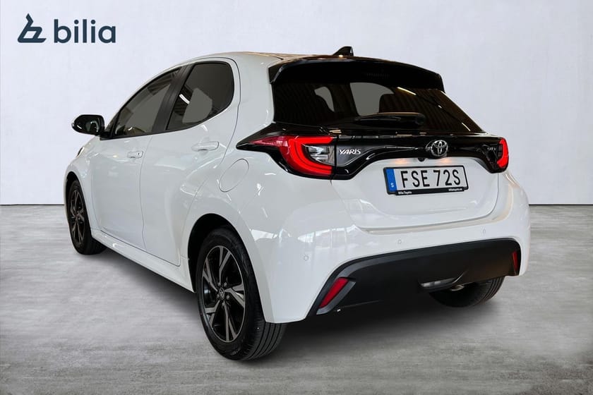 Bild 2 av Toyota Yaris Hybrid 115 1,5 5D ACTIVE PLUS SÄKERHETSPAKET