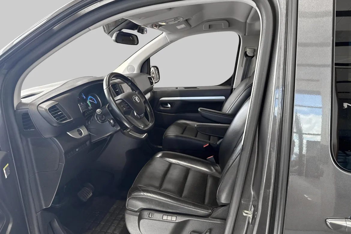picture of a car