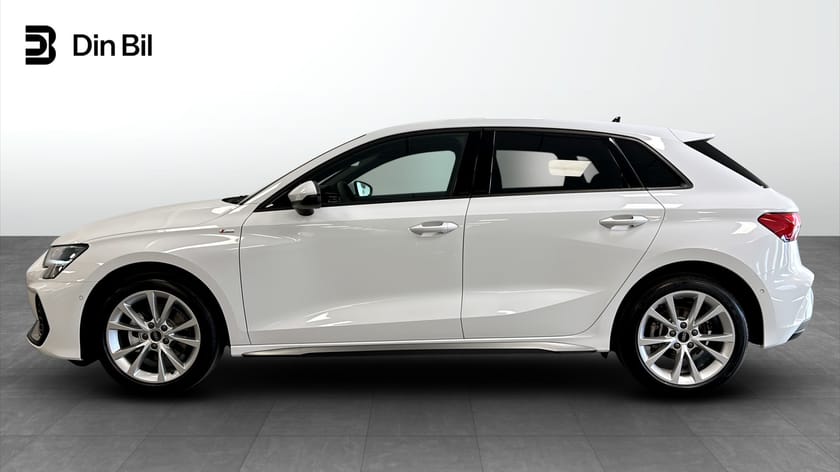 Bild 2 av Audi A3 Sportback 35 TFSI 110 KW S TRONIC S LINE
