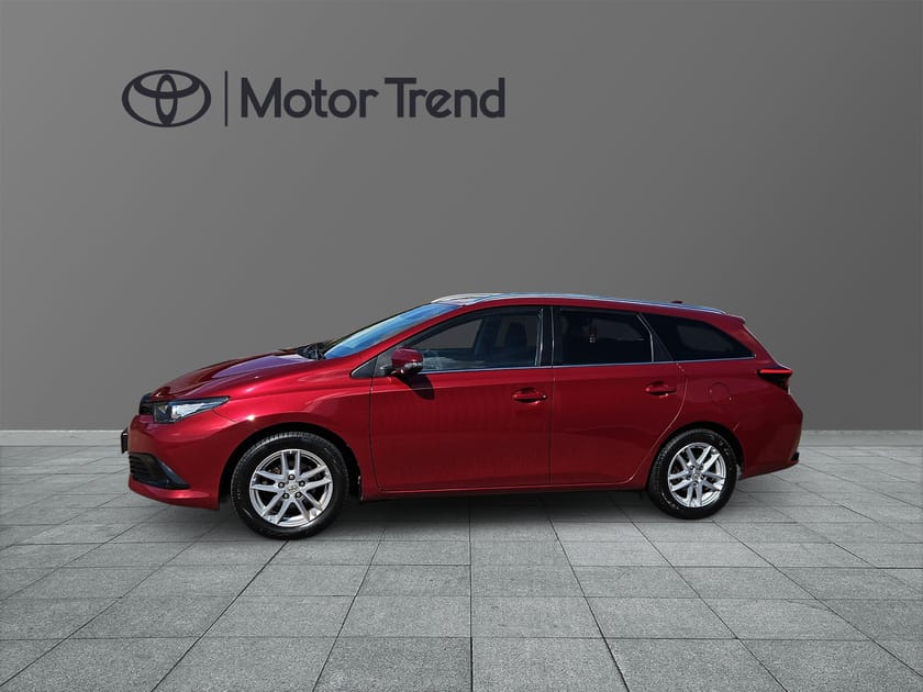 Bild 3 av Toyota Auris Touring Sports 1,2T Dragkrok/vinterhjul