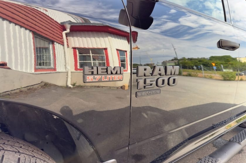 Bild 4 av RAM 1500 Crew Cab