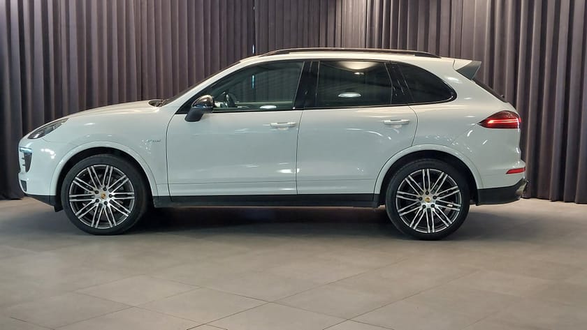 Bild 3 av Porsche Cayenne Diesel TipTronic S Platinum Edition 262Hk
