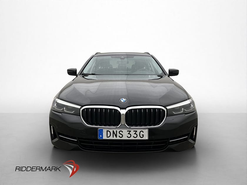 Bild 2 av BMW 530e xDrive Touring Sport Line Endast 0.22l/mil Kamera Navi HiFi