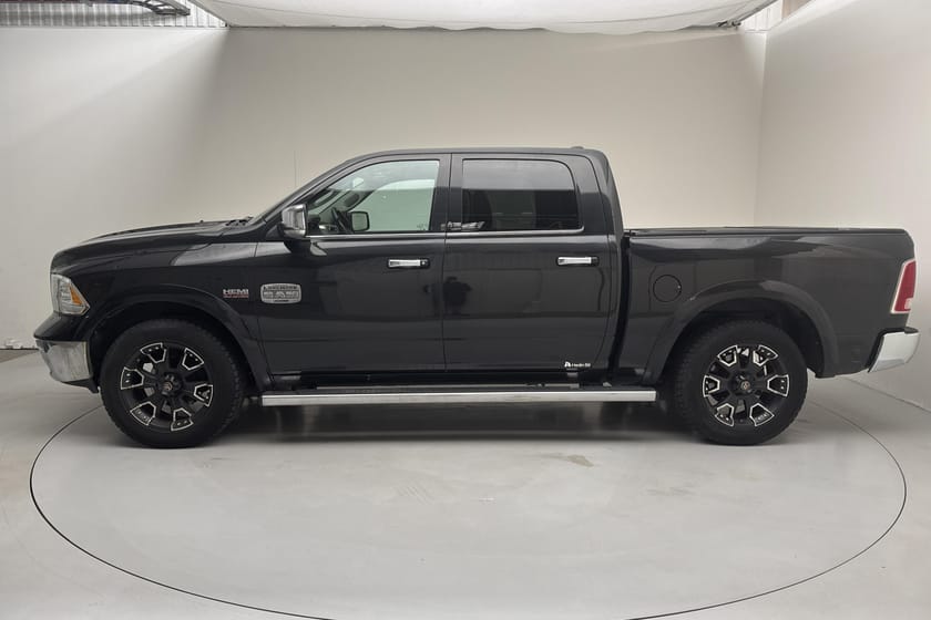 Bild 2 av RAM 1500 Crew Cab