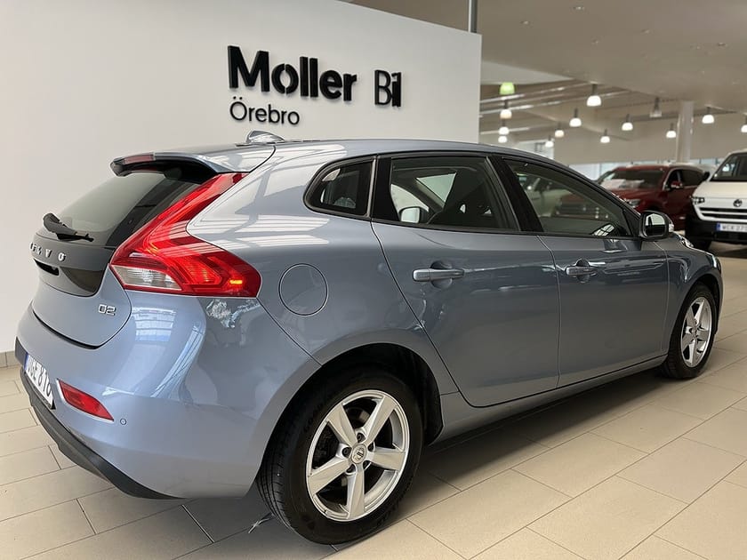 Bild 3 av Volvo V40 D2 120HK I Parkeringssensorer bak I Vinterhjul