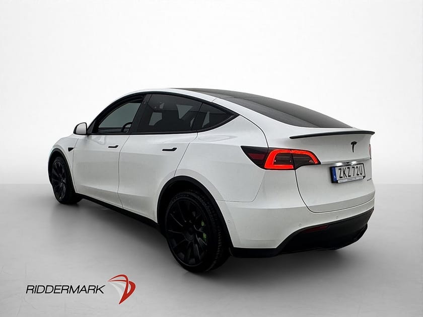 Bild 5 av Tesla Model Y Long Range AWD Pano AP Svensksåld MOMS