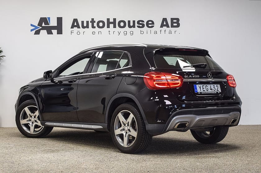 Bild 2 av Mercedes-Benz GLA 200 AMG Line Backkamera H/K GPS Nyservad