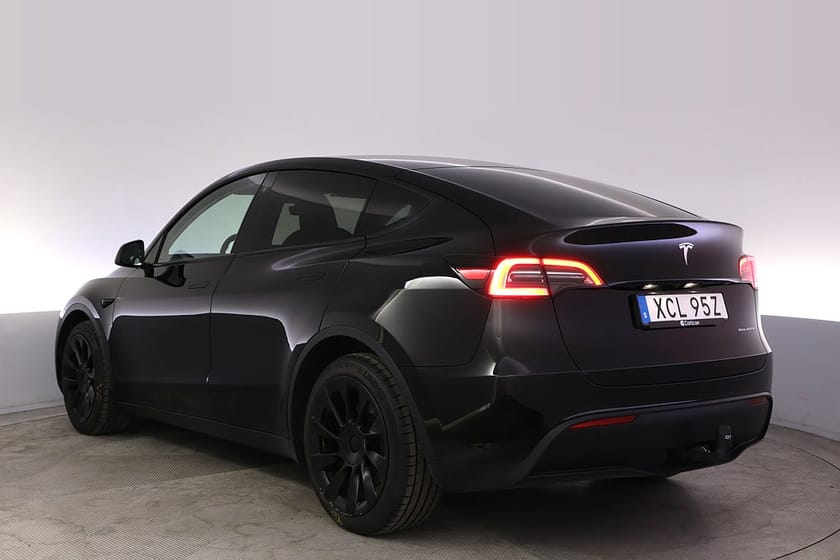 Bild 4 av Tesla Model Y Long Range AWD Autopilot 20" Pano Drag