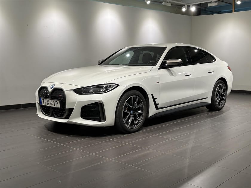 Bild 1 av BMW i4 M50 xDrive Gran Coupé Charged Fartpilot H K PA Drag BSI