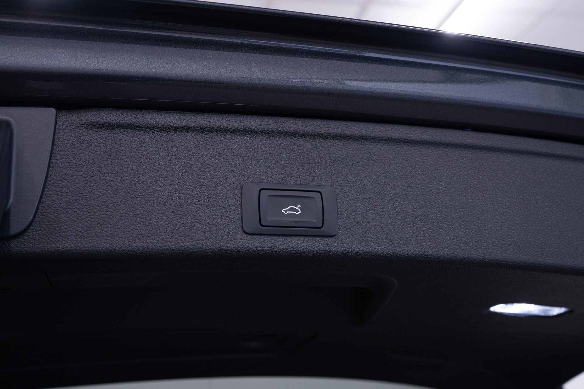 Audi A4 2020, bild 7/10