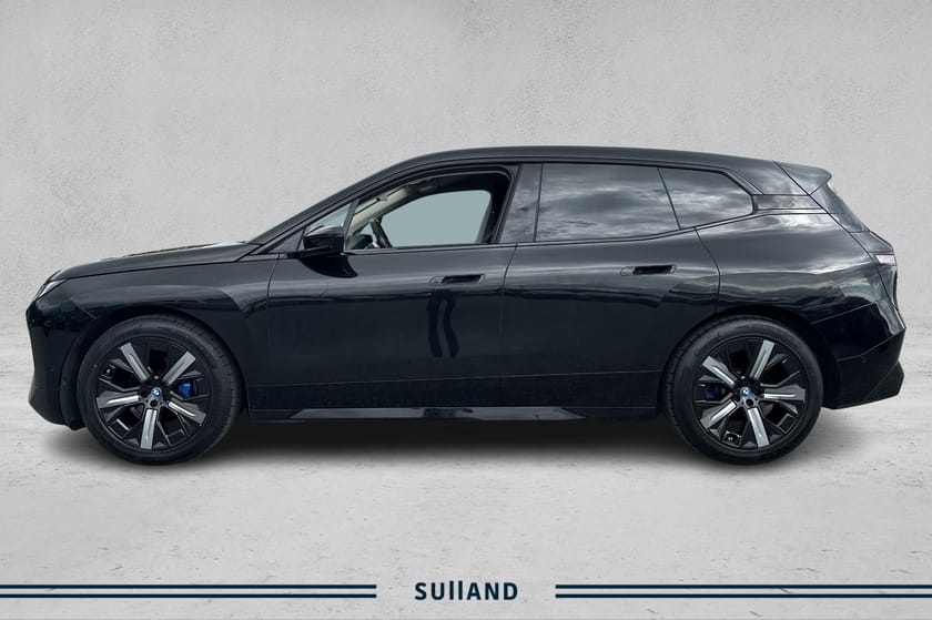 Bilde 2 av BMW iX xDrive40 xDrive40,Charged Edition m/Sportpakke,Tilh.feste