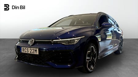 Volkswagen Golf Sportscombi R-LINE 1,5 eTSI 150 hk DSG Drag/Värmar