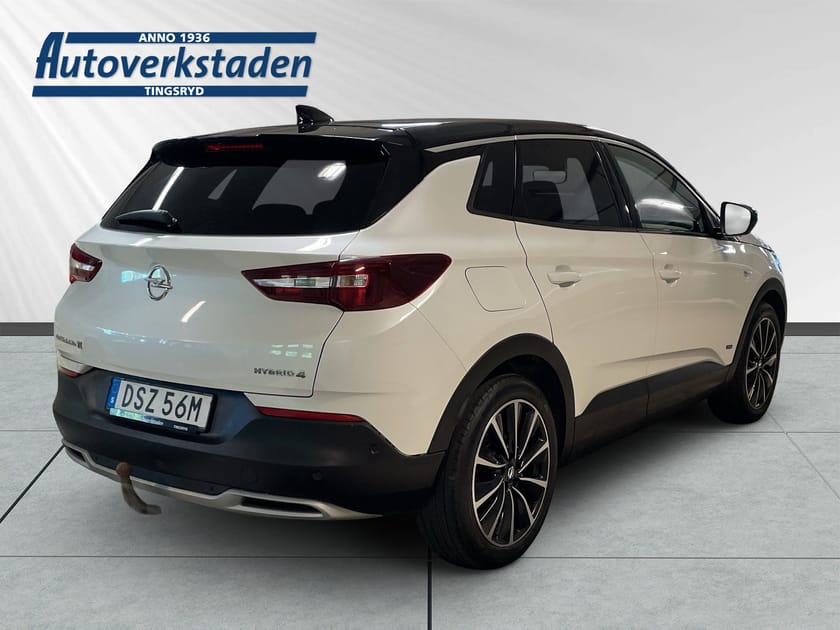 Bild 3 av Opel Grandland Hybrid4 300 Plug In Hybrid 4WD 300hk Ultimate