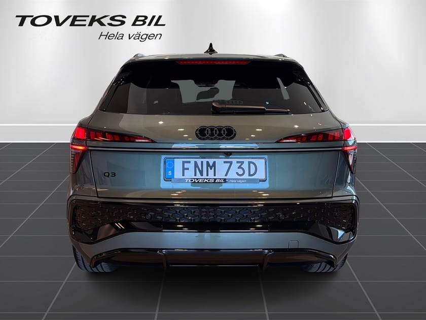 Bild 4 av Audi Q3 SUV TFSI S-LINE 150 HK S TRONIC  Svart optik