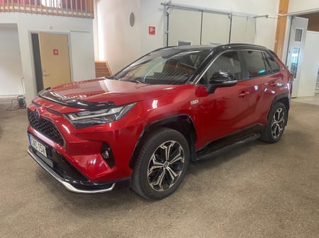 Toyota RAV4 Plug-in Hybrid 2,5 AWD-i Style Premium | Vinterhjul | Dragkrok | Ledljusramp