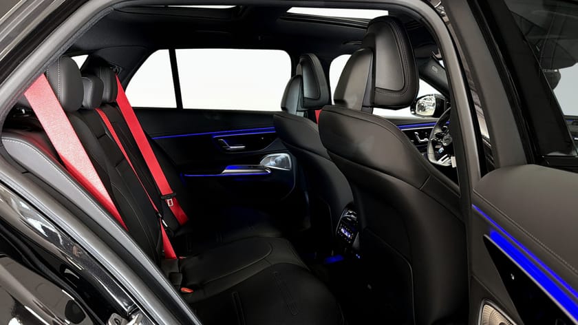 Bild 5 av Mercedes-Benz AMG E 53 HYBRID T 4MATIC+