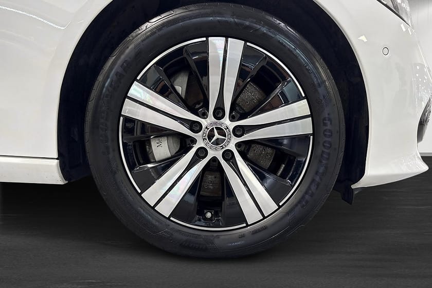 Bild 5 av Mercedes-Benz C 300 T e 9G-Tronic Avantgarde Euro 6