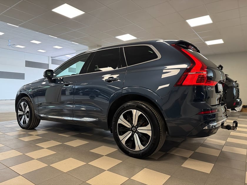 Bild 5 av Volvo XC60 Recharge T6 AWD Helskinn CarPlay Navi Drag Panorama Nav