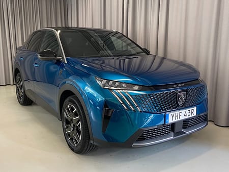 Peugeot 3008 Hybrid 145 145hk e-DSC GT Navi Apple car