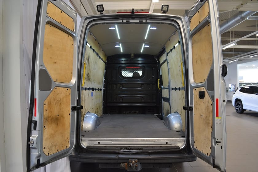 Bild 5 av Volkswagen Crafter 35 2.0 TDI Skåp 4Motion 177hk Momsbil