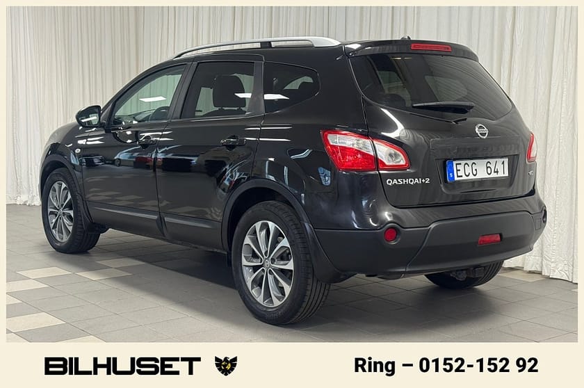 Bild 2 av Nissan Qashqai+2 2.0 dCi 4x4 Bose Navi B-kamera Glastak