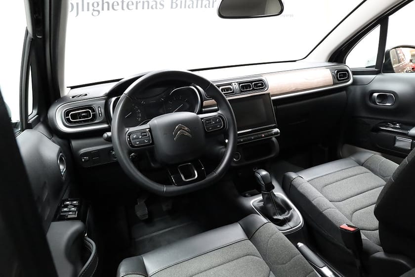 Bild 3 av Citroën C3 Shine 1.2 PureTech 83Hk Apple Carplay