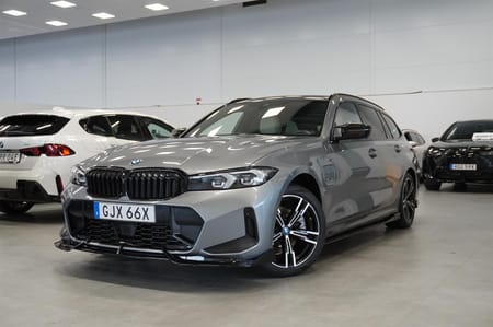 BMW 330e xDrive Touring