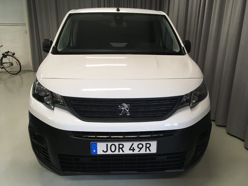 Bild 2 av Peugeot Partner L1 Inbussines 130hk AUT (värmare+drag)