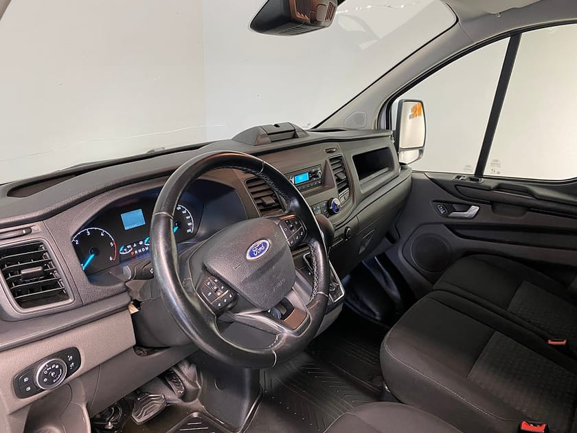 Bild 5 av Ford Transit Custom 300 2.0 EcoBlue Drag Lång  P-värme Moms Leasebar