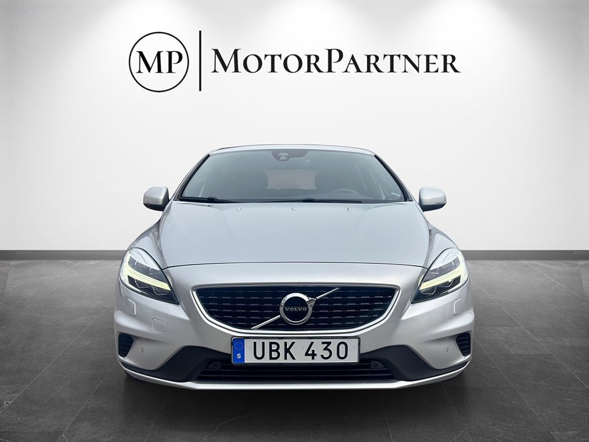 Volvo V40, bild 2 av 17