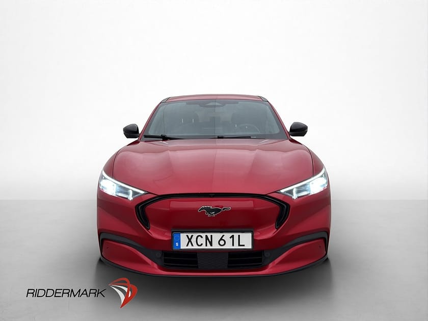 Bild 3 av Ford Mustang Mach-E Standard Range AWD 360° B&O Skinn MOMS