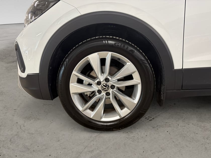 Bild 4 av Volkswagen T-Cross 1.0 TSI 116 HK Life DSG Kamera