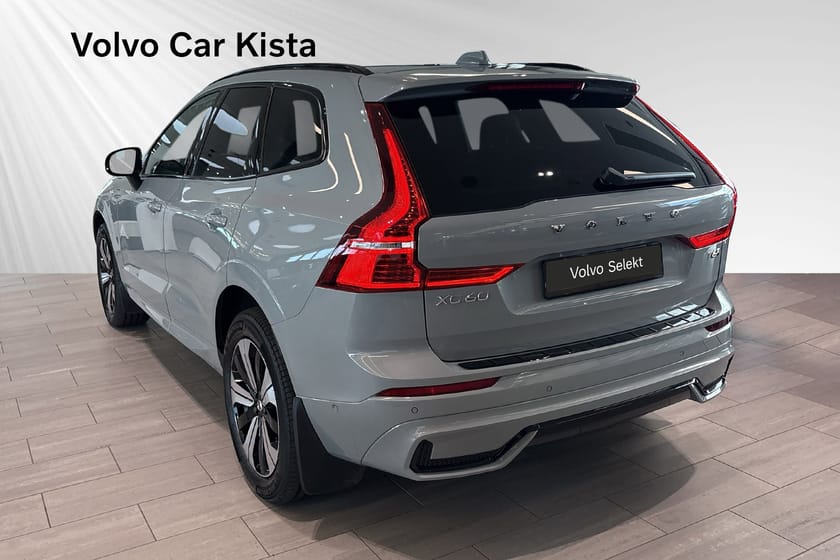 Bild 4 av Volvo XC60 T6 Plus Dark Nordic Edition Läder Pano 360Kamera