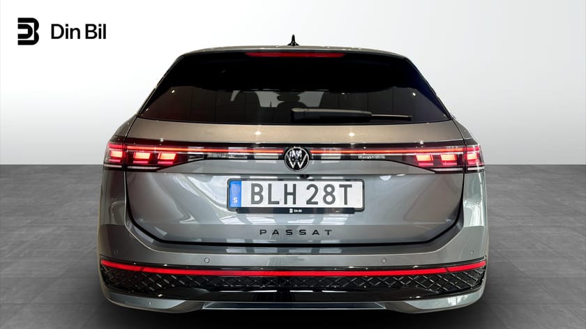 Bild 5 av Volkswagen Passat Variant eHybrid R-LINE 1.5 TSI 272 hk Drag/Värmare/Panoram